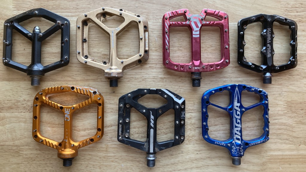 flat bicycle pedals